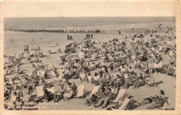 BELGIQUE - Heyst Sur Mer - A La Rôtisserie Du Roi Soleil - Animé - Plage - Transats - Bronzage - Carte Postale Ancienne - Heist