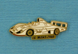 1 PIN'S /  ** LE MANS 1981 / JACKY ICKX ET DEREK BELL & PORSCHE 936 JULES ** - Porsche