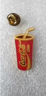 Pin's Coca-Cola Gobelet Avec Paille - Coca-Cola