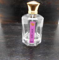 Ancien Flacon De Parfum Vide Mûre Et Musc  L'artisan Parfumeur  Eau De Toilette 100 Ml - Flakons (leer)