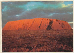 AK 175974 AUSTRALIA - Northern Territory - Ayers Rock - Uluru & The Olgas