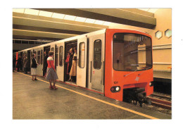 BRUXELLES - BRUSSEL - Rame Métro Dans La Station "Delta". - Public Transport (underground)