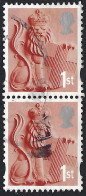 GREAT BRITAIN 2003 QEII 1st Lake-Brown & Silver, Vertical Pair SGEN2 FU - Engeland