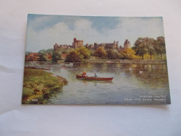 WINDSOR CASTLE  FROM THE RIVER THAMES ( ENGLAND ANGLETERRE )  ANIMEES  CANOTAGE BARQUES CPA COLORISER - Windsor Castle