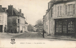 Héry * La Grande Rue Du Village * Commerce Magasin - Hery