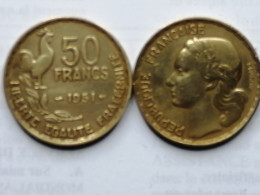 FRANCE = UNE PIECE DE  MONNAIE  DE 50 FRANCS  DE 1951 - 50 Francs