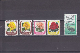 NEW ZEALAND - O / FINE CANCELLED - 1977/1978 - ROSES, MARINE MAMMALS - Yv. 649, 651, 652, 723 - Used Stamps