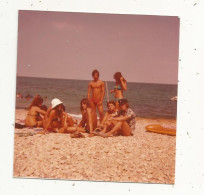 Photographie, Espagne, 1975, Plage, Maillots De Bains, Pin Up, Pin Ups,  85 X 90 Mm - Pin-ups