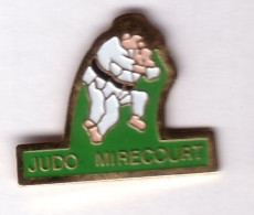 A106 Pin's JUDO MIRECOURT VOSGES Achat Immédiat - Judo