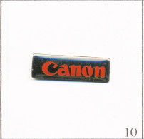 Pin's Photographie - Appareil / Logo De La Marque Canon. Non Estampillé. Epoxy. T712-10 - Fotografie