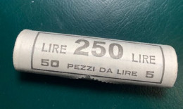 ROTOLINO Di N. 50 Pezzi Da  Lire 5 - REPUBBLICA ITALIANA  -   Anno  1982. - 5 Lire