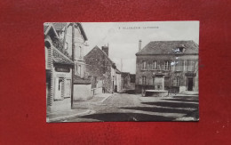 89 - VILLEBLEVIN - " LA FONTAINE "  - INCONNU SUR DELCAMPE ...." RARE " - - Villeblevin