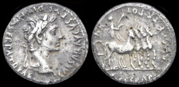 Augustus AR Denarius Tiberius Un Quadriga Right - Les Julio-Claudiens (-27 à 69)