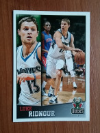 ST 17 - NBA SEASONS 2013-14, Sticker, Autocollant, PANINI, No 103 Luke Ridnour, Milwaukee Bucks - Books