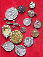 COLLECTION LOT RELIGIOUS MEDALS TOKENS 14PC 24G  #xx7 071 - Collections & Lots