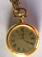 Montre Mécanique Suisse Marque MOERIS  Plaquée Or,  Pendentif Avec Chaîne - Relojes De Joyas