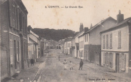 Conty.  La Grande Rue - Conty