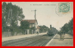 * MONTMAGNY - Gare Intérieur - Arrivée Du TRAIN - Animée - Colorisée - 6 - Convoyeur LA BOISSIERE A PARIS 1907 - Montmagny
