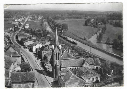 CPSM EN AVION AU DESSUS DE... CORRE, VUE AERIENNE SUR L'EGLISE, HAUTE SAONE 70 - Autres & Non Classés