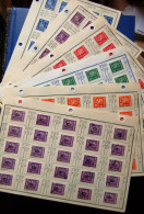 Finlande Suomi - 26 Sheets Of Paper With Nearby 550 Stamps Used - Used Stamps