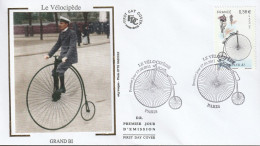 2011 " LE VELOCIPEDE : GRAND BI " Sur Enveloppe 1er Jour. N° YT 4560. Parfait état. FDC à Saisir !!! - Wielrennen