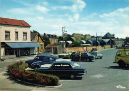 St Ouen * La Place Jean Catlas * Automobiles Anciennes * Automobile Citroën 2cv * Camion La Poste * Autos - Saint Ouen