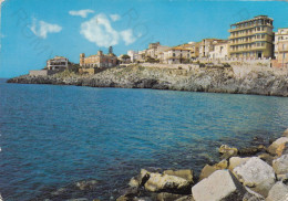 CARTOLINA  MARINA DI CAMEROTA,SALERNO,CAMPANIA-SCORCIO PANORAMICO-MARE,SOLE,VACANZA,BARCHE A VELA,VIAGGIATA 1973 - Églises