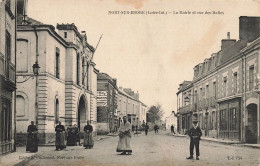 Nort Sur Erdre * La Mairie Et La Rue Des Halles * Commerce Magasin PROSPER BAUDOUIN - Nort Sur Erdre