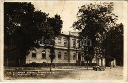 * T3 1928 Rimaszombat, Rimavská Sobota; Státna Nemocnica / Állami Kórház, Automobil / State Hospital, Automobile (gyűrőd - Unclassified