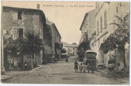 Cpa..84..ROBION..VAUCLUSE..LA RUE JOSEPH FARAUD - Robion