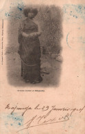 Ethnologie Afrique (Madagascar, Majunga) Femme Croisée Indien Et Malgache - Carte G. Poupard Dos Simple - Afrika