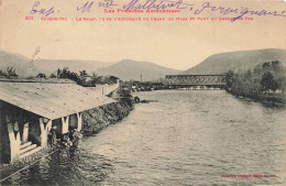 St Girons * Le Salat , Vue De L'extrémité Du Champ De Mars Et Pont Du Chemin De Fer * Lavoir Laveuses - Saint Girons