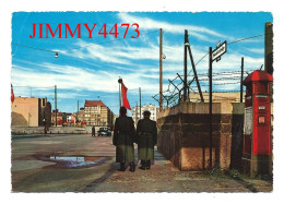 CPM - BERLIN - Checkpoint Charlie En 1962 - Made In Western Germany - Berliner Mauer