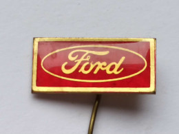 BADGE Z-35-7 - AUTO CAR , FORD - Ford