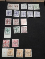Lot Postfris Verschillende Papiersoorten - Typos 1967-85 (Löwe Und Banderole)
