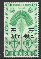 MADAGASCAR. N°294 Oblitéré De 1945. Avec Surcharge. - Gebraucht