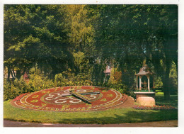 DIFFERDANGE - Horloge Fleurie Au Parc Gerlache.. - Differdange