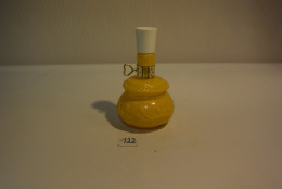 C122 Flacon De Parfum Vintage AVON De Collection Charisma Poule - Miniature Bottles (empty)