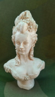 Buste De Marie-Antoinette "Reine De FRANCE" - Escayola