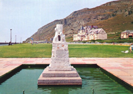 CAERNARVONSHIRE, LLANDUDNO, THE ALICE IN WONDERLAND MEMORIAL, FOUNTAIN, MONUMENT, ARCHITECTURE, UNITED KINGDOM - Caernarvonshire