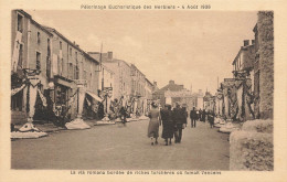 Les Herbiers * Pèlerinage Eucharistique Le 4 Août 1936 * La Via Romana Bordée De Riches Torchères D'encens * Religion - Les Herbiers