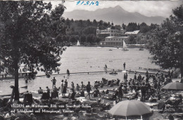 D9628) VELDEN Am WÖRTHERSEE - Blick Vom Strandbad Bulfon Auf Schloßhotel U. Mittagskogel - Kärnten - S/w FOTO AK - Velden