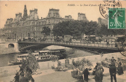 Paris * 4ème * Le Potn D'arcole Et L'hôtel De Ville * Bateau * Marché Aux Fleurs - Paris (04)