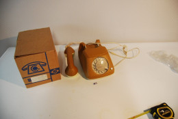 C132 Vintage Retro Phone FEUER NOTRUF Germany LUXE EN CUIR Leather Jaune 2 - Telefontechnik