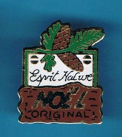 PIN'S //   ** ESPRIT NATURE ** NOËL ** ORIGINAL ** - Christmas