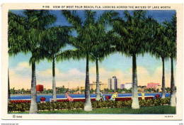 View Of West PALM  BEACH, FLORIDA, Looking Across The Waters Of Lake Worth  ( Etats Unis  Amerique ) - Palm Beach