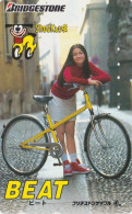 Télécarte JAPON / 110-011 - FEMME Pub BRIDGESTONE - Cyclisme Velo Bicycle Bike - GIRL SPORT CYCLING JAPAN Phonecard 203 - Characters