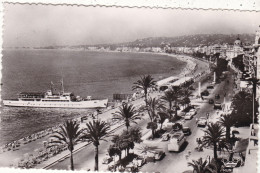 06. NICE. CPA. LOT DE 2 CARTES SIMILAIRES. LA PROMENADE DES ANGLAIS DE JOUR ET DE NUIT..ANNEES 50 - Nice Bij Nacht