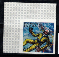 Burundi 1968 Mi. 402B Neuf ** 100% Non Dentelé Exploration Spatiale, Astronaute - Unused Stamps