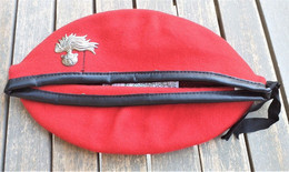 Basco Rosso CC Squadrone Eliportato Cacciatori Di Calabria Tg. 54 Mai Usato - Headpieces, Headdresses